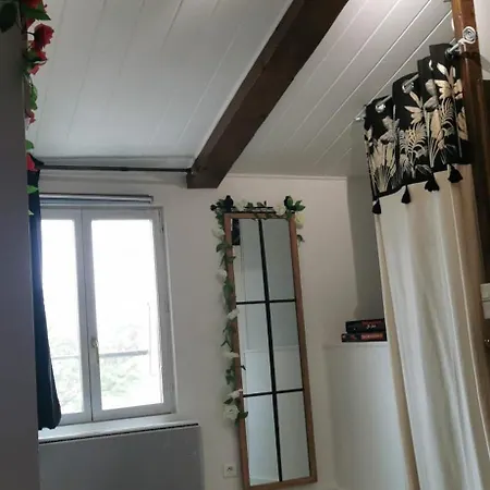 Сasa de vacaciones Maison De Village Cosy